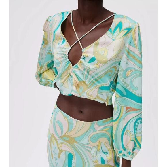 Zara Holly Crop Top Sea Green Paisley Cross Strap 70s Retro Sz XS Blogger Fav - Picture 1 of 16